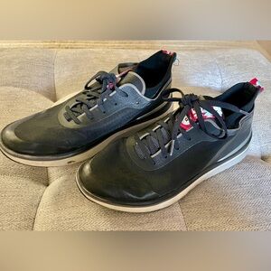 Women’s Size 7 Black Bala Twelves Sneakers